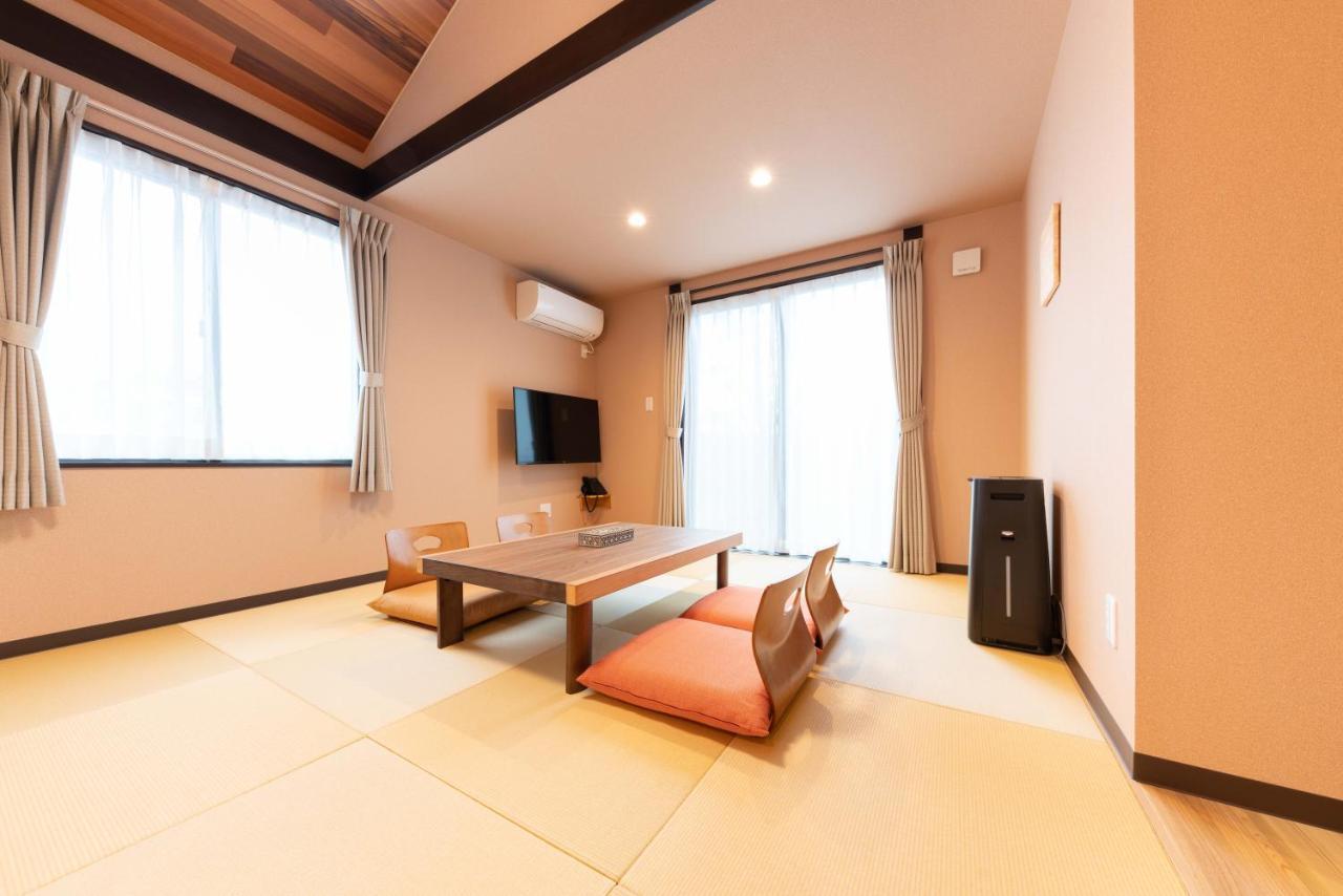 スタジオーネ 箱根強羅 East - Stagione Hakone Gora East Apartman Kültér fotó